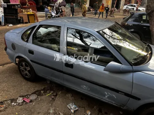 اوبل فيكترا 1999 أزرق مستعملة للبيع - 8