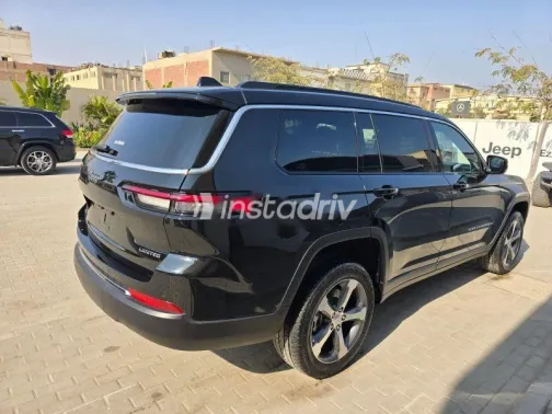Jeep Grand Cherokee 2024 Black Used for Sale - 5
