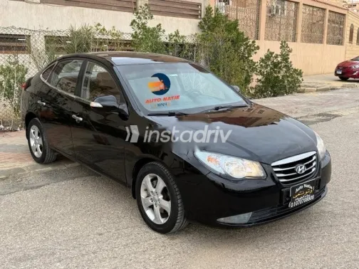 هيونداي افانتي 2010 أسود مستعملة للبيع - 8