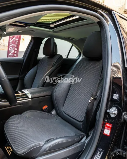 مرسيدس C 200 2023 أسود مستعملة للبيع - 10