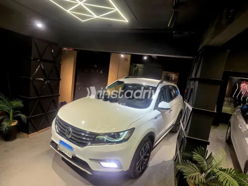 ام جى ار اكس 5 2019 أبيض مستعملة للبيع - 1