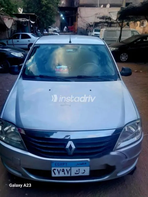 رينو لاجونا 2011 فضي مستعملة للبيع - 1