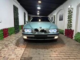 بي ام دبليو 523 1998 أخضر مستعملة للبيع