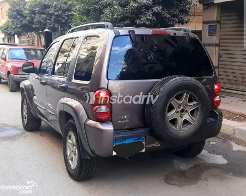 Jeep Liberty 2003 White Used for Sale - 2