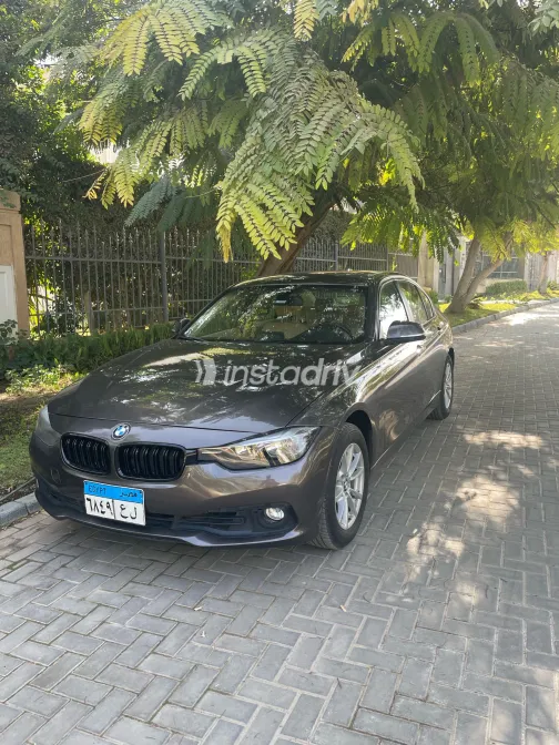 BMW 318 2017 White Used for Sale - 4
