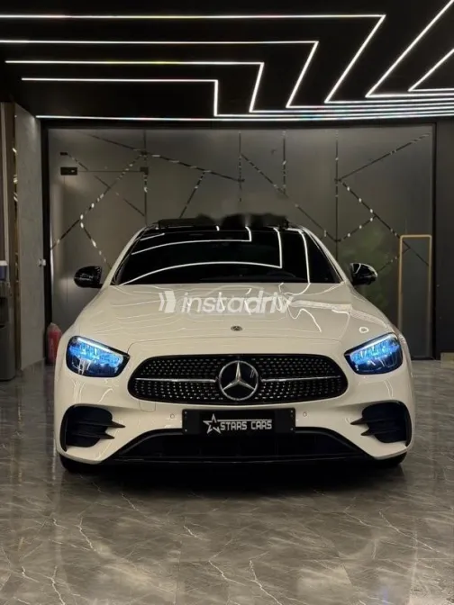 مرسيدس E 200 2022 أبيض مستعملة للبيع - 3