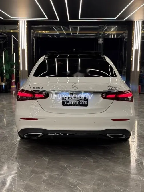 مرسيدس E 200 2022 أبيض مستعملة للبيع - 7