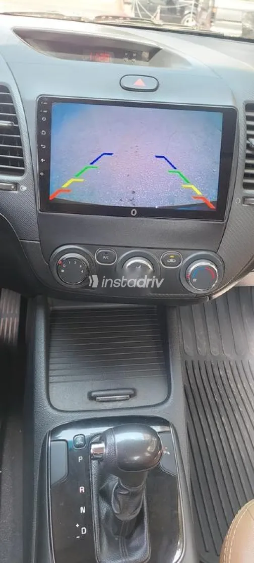 Kia Cerato 2017 White Used for Sale - 1