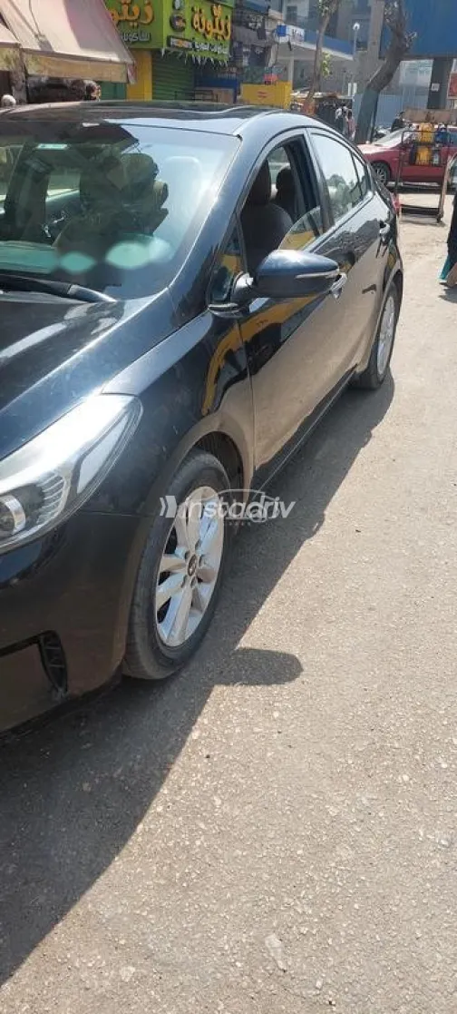 Kia Cerato 2017 White Used for Sale - 3