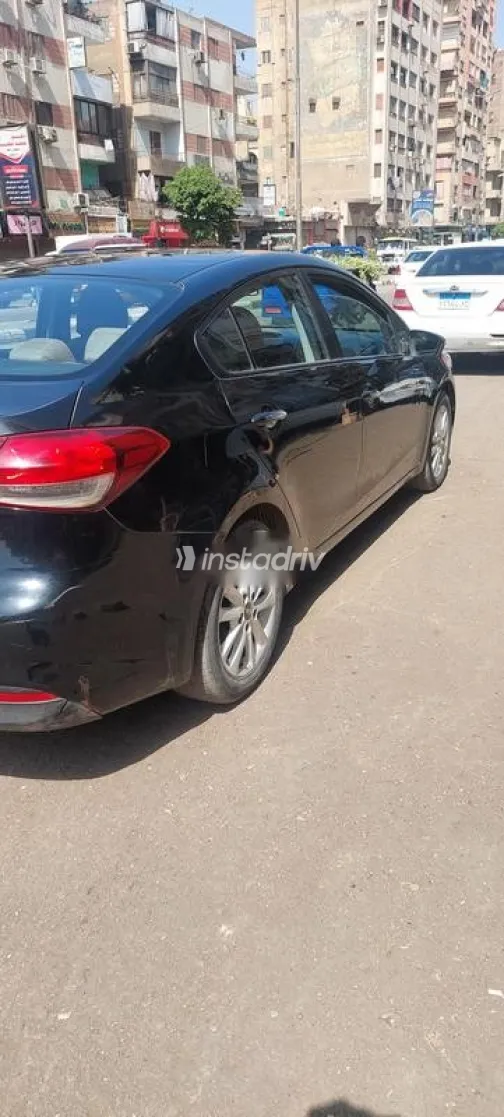 Kia Cerato 2017 White Used for Sale - 5