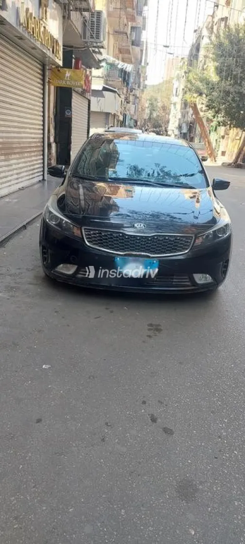 Kia Cerato 2017 White Used for Sale - 9