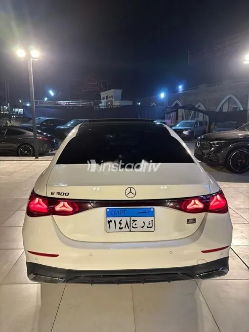 Mercedes E 300 2024 White Used for Sale - 4