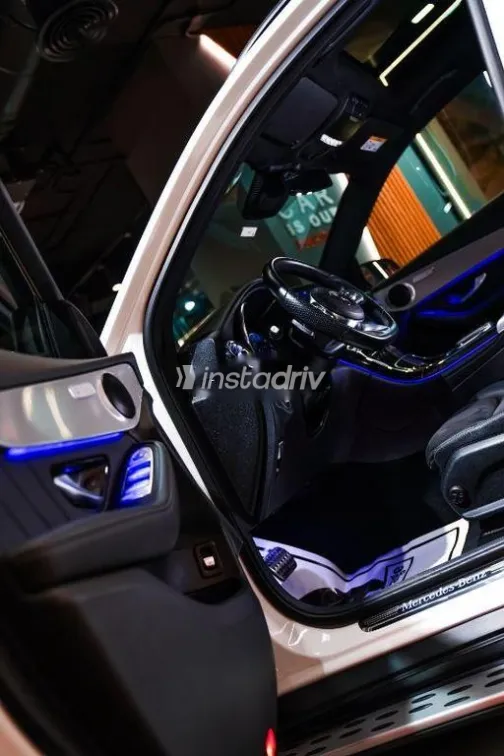Mercedes GLC 2022 White Used for Sale - 8