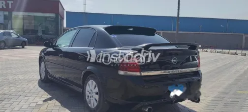 اوبل فيكترا 2008 أسود مستعملة للبيع - 8