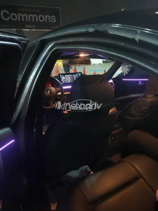 بي ام دبليو 320 2009 رمادي غامق مستعملة للبيع - 2