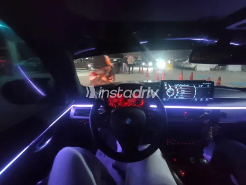 بي ام دبليو 320 2009 رمادي غامق مستعملة للبيع - 3