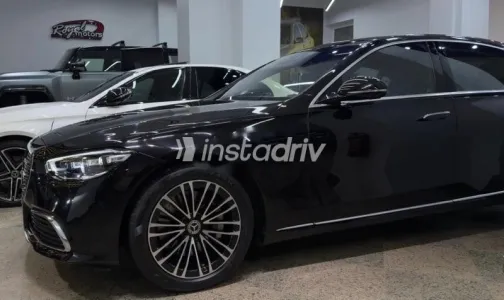 Mercedes S 450 2023 Black Used for Sale - 3