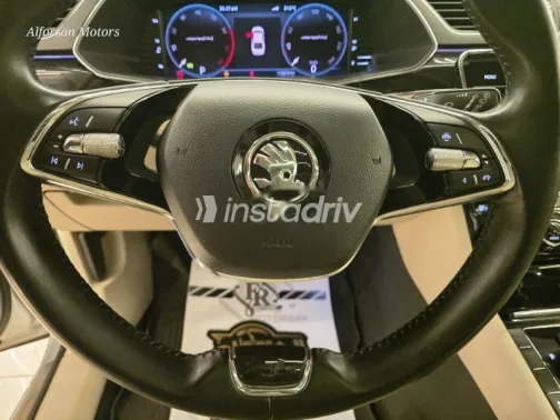 سكودا سوبيرب 2022 فضي مستعملة للبيع - 5