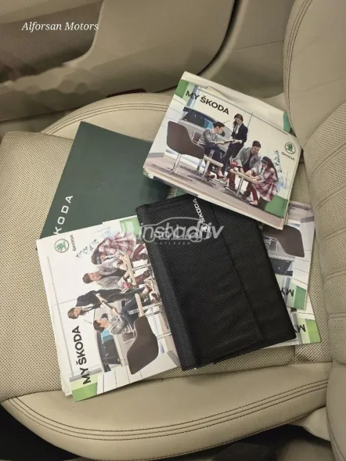 سكودا سوبيرب 2022 فضي مستعملة للبيع - 6