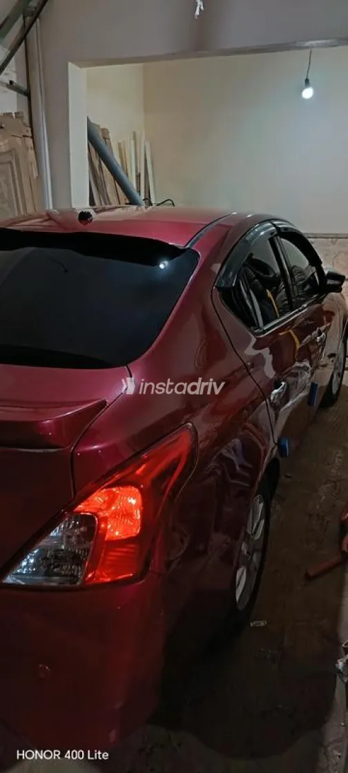 نيسان صنى 2023 أبيض مستعملة للبيع - 5