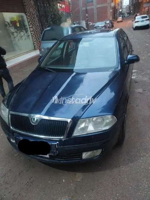 سكودا اوكتافيا A5 2005 أزرق غامق مستعملة للبيع - 1