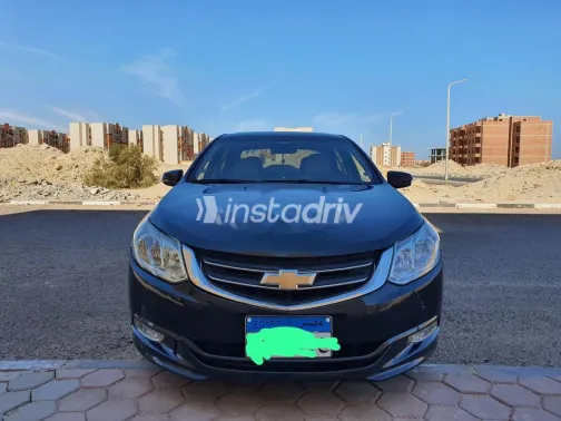 Chevrolet Optra 2022 White Used for Sale - 5