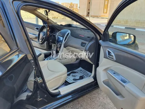 Chevrolet Optra 2022 White Used for Sale - 8