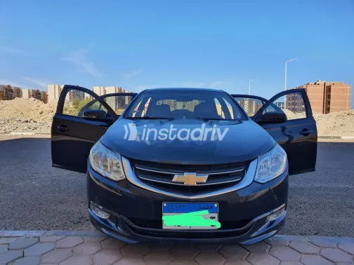 Chevrolet Optra 2022 White Used for Sale - 9