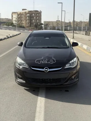 اوبل أسترا 2018 موكا مستعملة للبيع