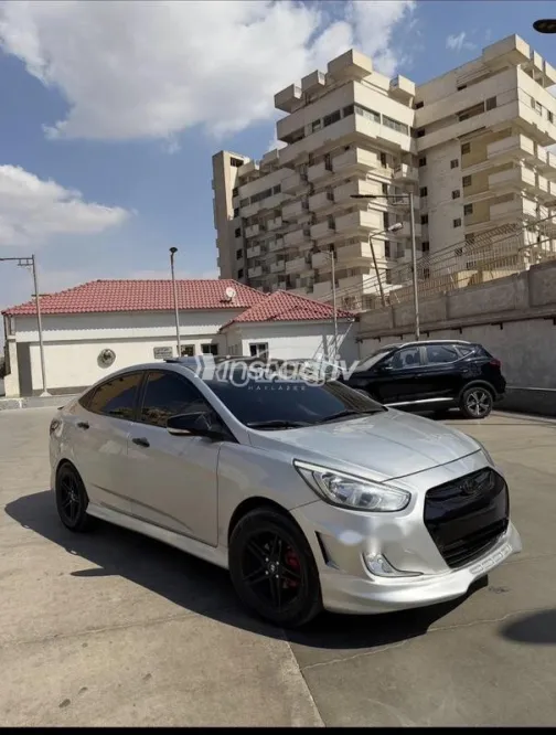 Hyundai Accent RB 2017 Silver Used for Sale - 4