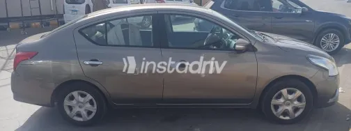 نيسان صنى 2021 أبيض مستعملة للبيع - 3