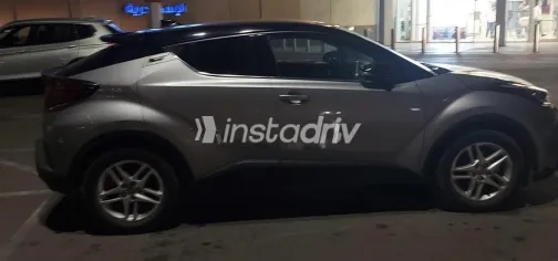 تويوتا C-HR 2021 فضي مستعملة للبيع - 6