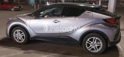 تويوتا C-HR 2021 فضي مستعملة للبيع - 8