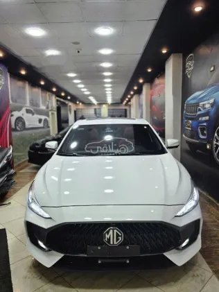 ام جى جى تى 2025 أبيض مستعملة للبيع