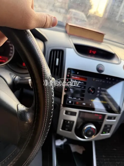 Kia Cerato 2010 Black Used for Sale - 7