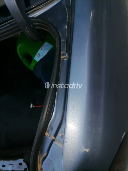 نيسان صنى 2010 أبيض مستعملة للبيع - 1