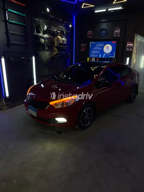 Kia Cerato 2014 White Used for Sale - 9