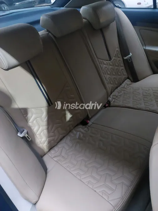 سكودا اوكتافيا 2005 أبيض مستعملة للبيع - 2