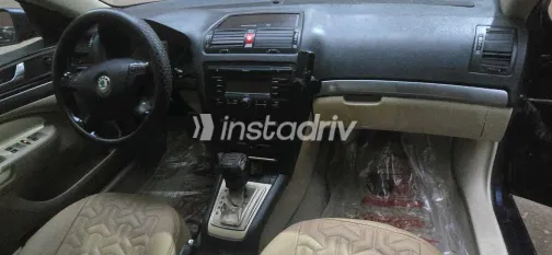 سكودا اوكتافيا 2005 أبيض مستعملة للبيع - 4