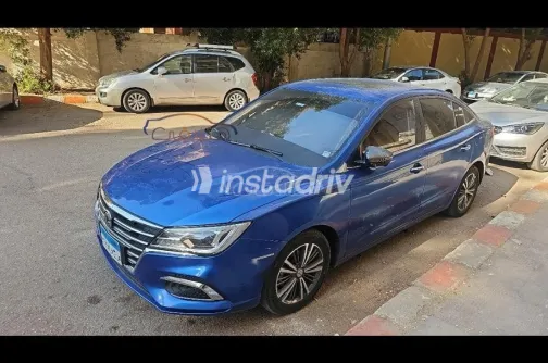 ام جى 5 2022 أزرق مستعملة للبيع - 1