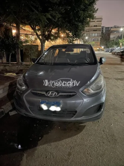 هيونداي اكسنت RB 2014 فضي مستعملة للبيع - 2