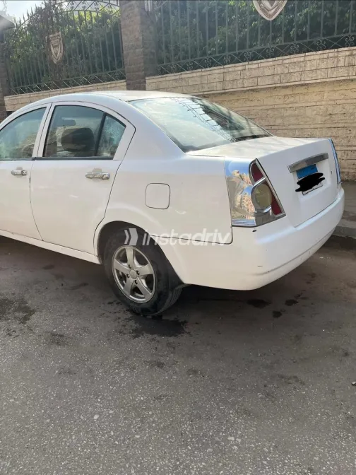 اسبيرانزا A516 2010 أبيض مستعملة للبيع - 6