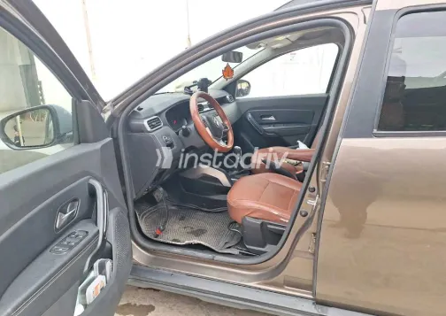 رينو داستر 2020 أبيض مستعملة للبيع - 5