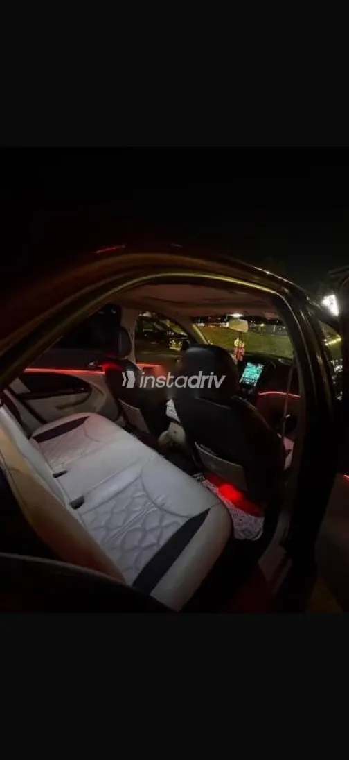 شيفروليه أوبترا 2017 أحمر غامق مستعملة للبيع - 4