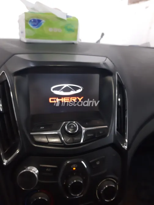 Chery Arrizo 5 2021 White Used for Sale - 8