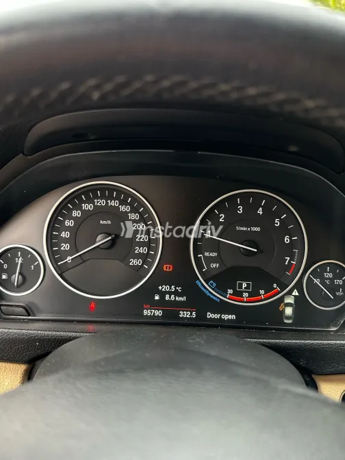 بي ام دبليو 320 2017 أبيض مستعملة للبيع - 5