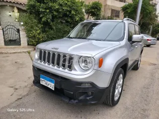 Jeep Renegade 2017 White Used for Sale
