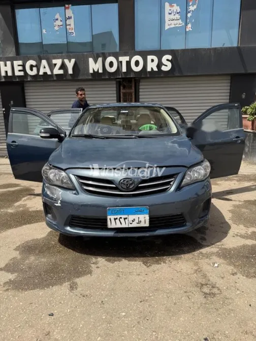 تويوتا كورولا 2008 بترولي مستعملة للبيع - 1