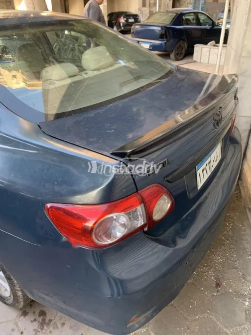 تويوتا كورولا 2008 بترولي مستعملة للبيع - 8