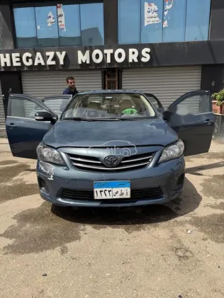 تويوتا كورولا 2008 بترولي مستعملة للبيع